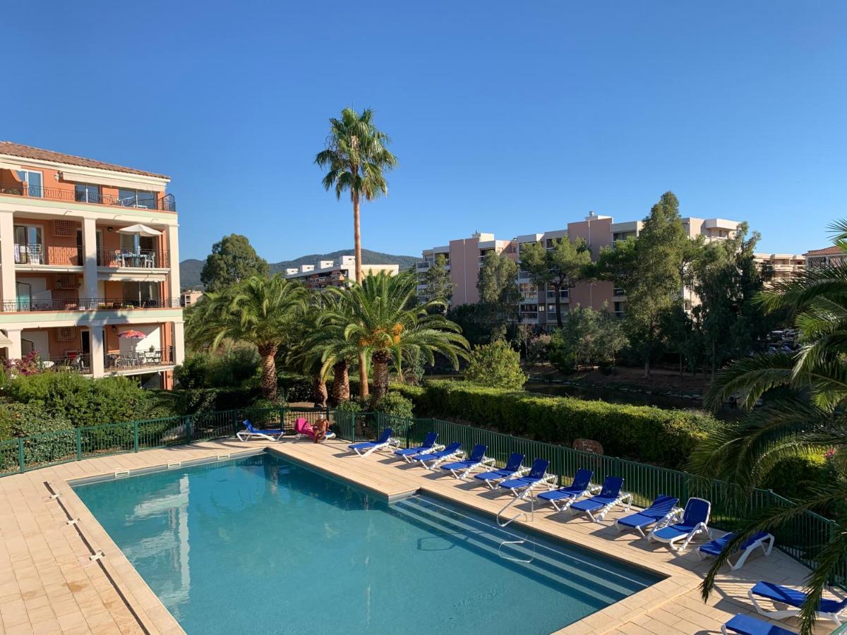 Port Marine Apartment Сен Максим Екстериор снимка